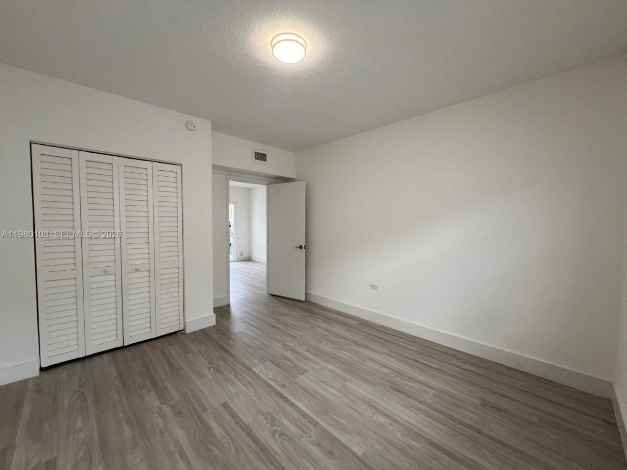 1900 Calais Dr, Unit 1904, Miami Beach, FL 33141 Photo