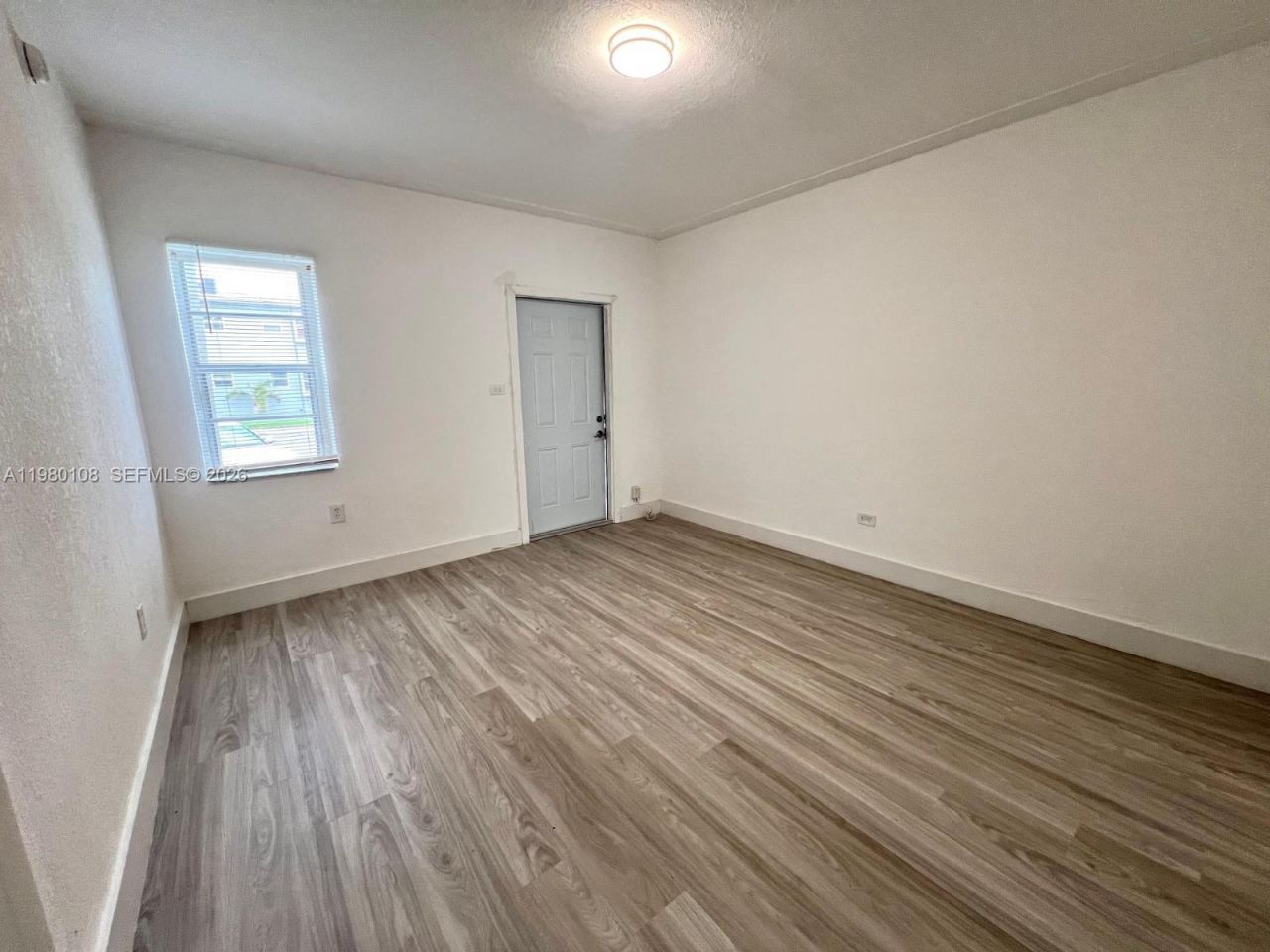 1900 Calais Dr, Unit 1904, Miami Beach, FL 33141 Photo