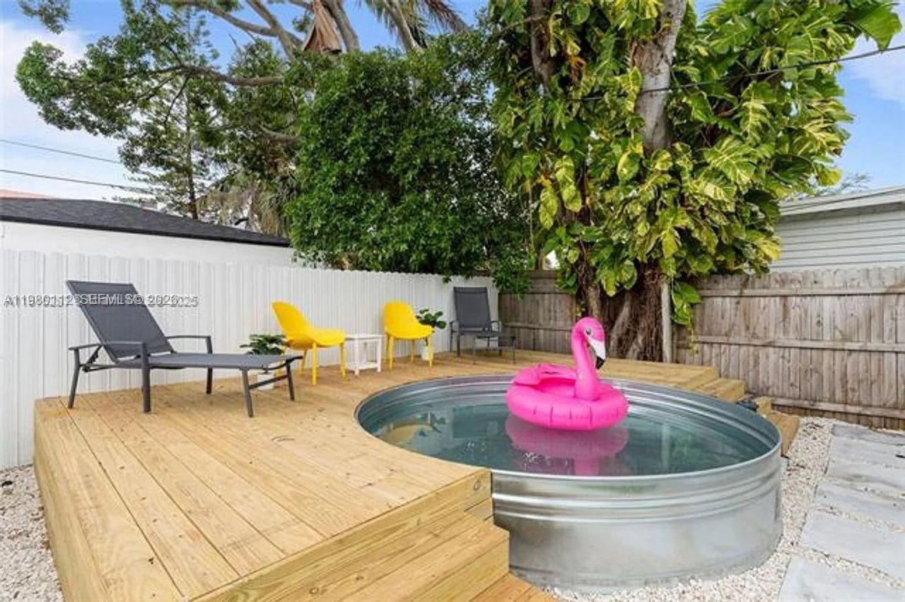 968 NE 80th St, Unit A, Miami, FL 33138 Photo