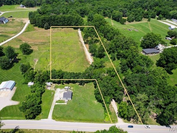 3077 Highway 94 S, Defiance, MO 63341