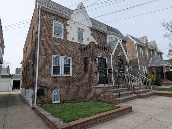 89-32 208th Street, Queens Village, NY 11427