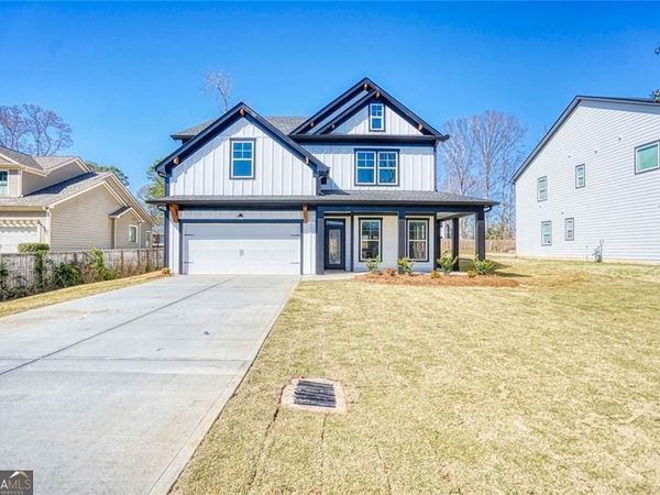 1064 Eastview Road NE, Conyers, GA 30012