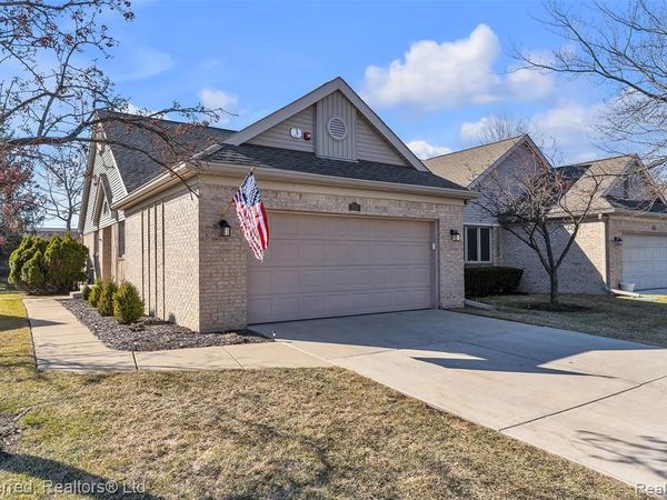 215 Edington Circle, CANTON, MI 48187