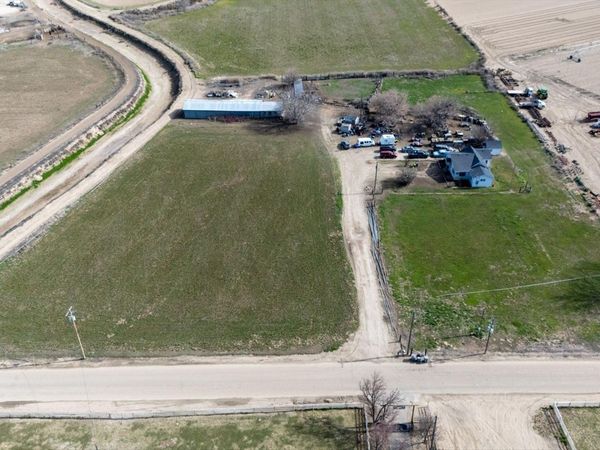 20286 Travis Rd, Wilder, ID 83676