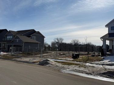 10131 Shadyview Lane N, Maple Grove, MN 55311