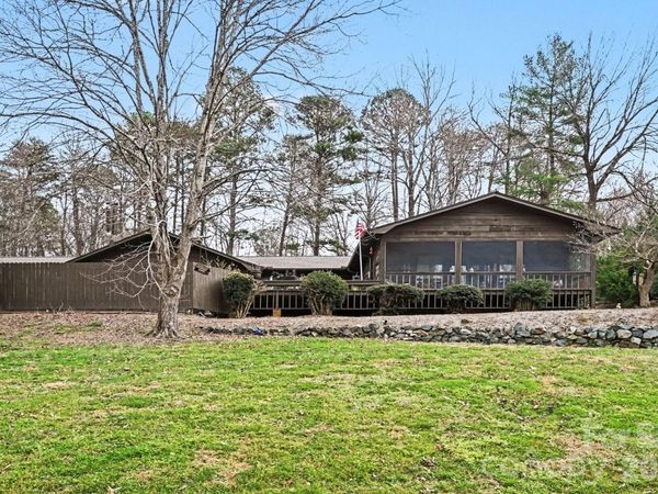 2915 Old Stage Road , Gastonia, NC 28052