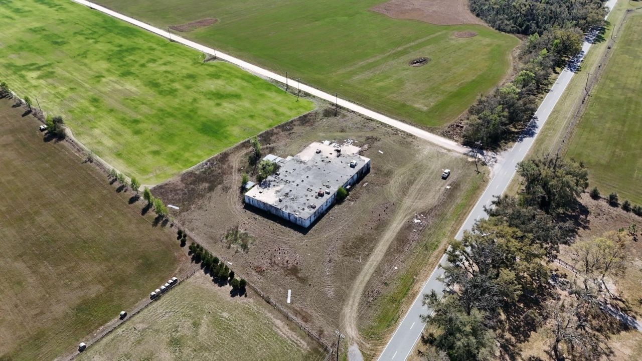 3809 SE Cr 255 , Lee, FL 32059 Photo