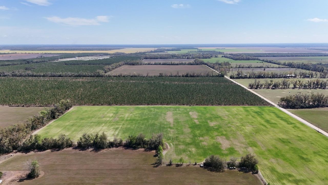 3809 SE Cr 255 , Lee, FL 32059 Photo