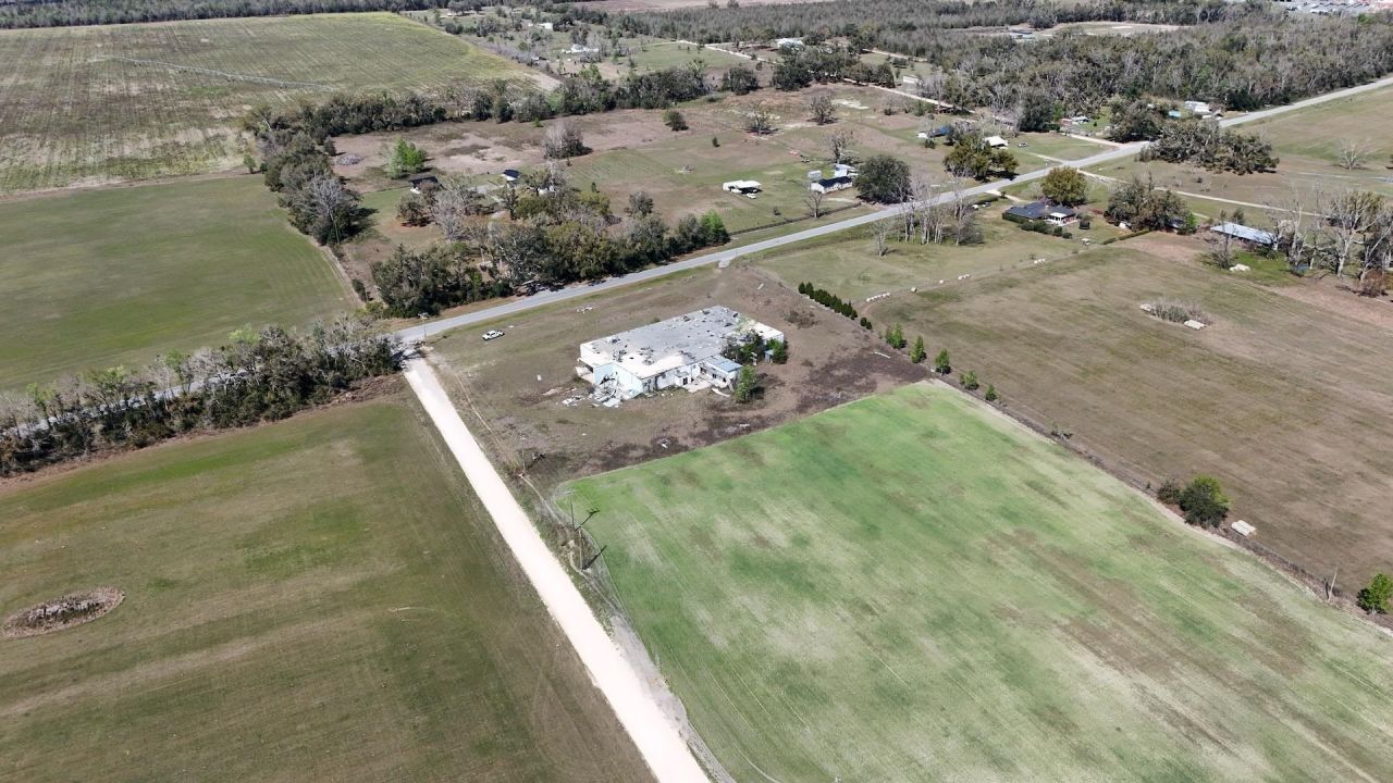 3809 SE Cr 255 , Lee, FL 32059 Photo