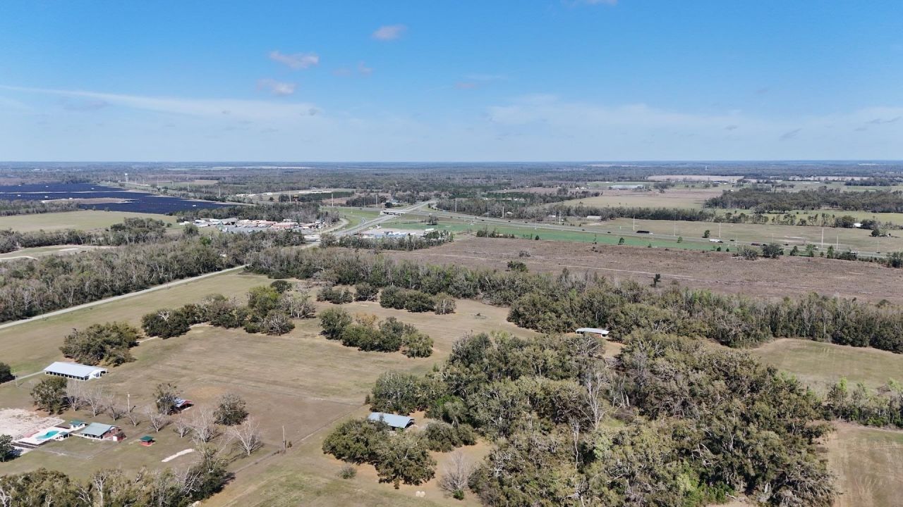 3809 SE Cr 255 , Lee, FL 32059 Photo