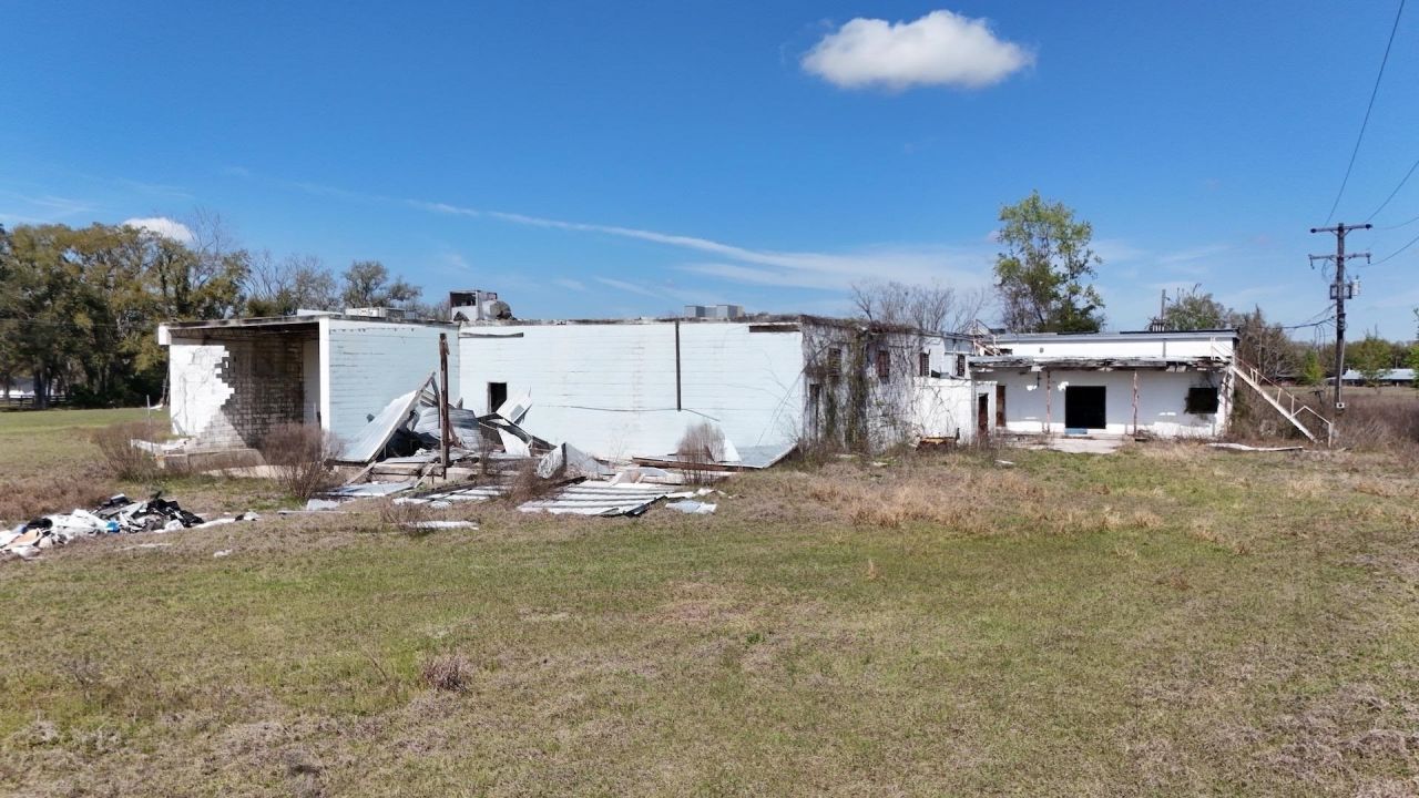 3809 SE Cr 255 , Lee, FL 32059 Photo