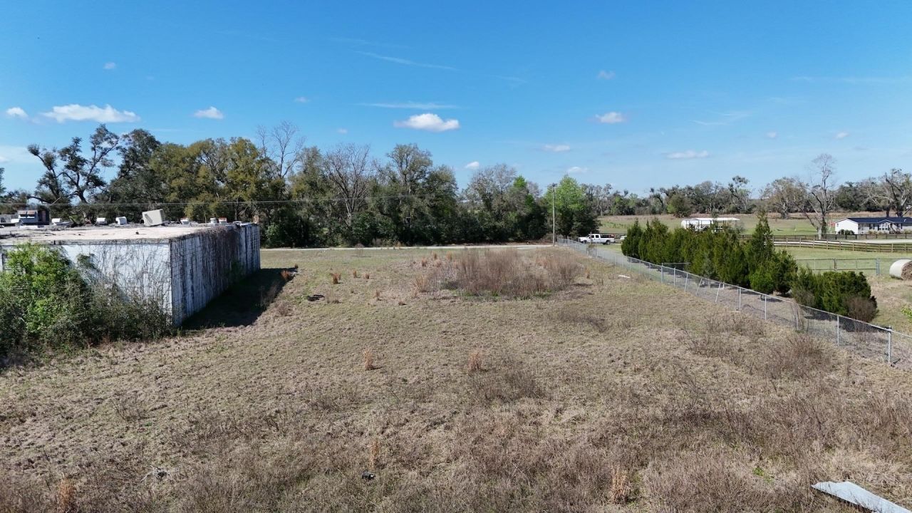 3809 SE Cr 255 , Lee, FL 32059 Photo