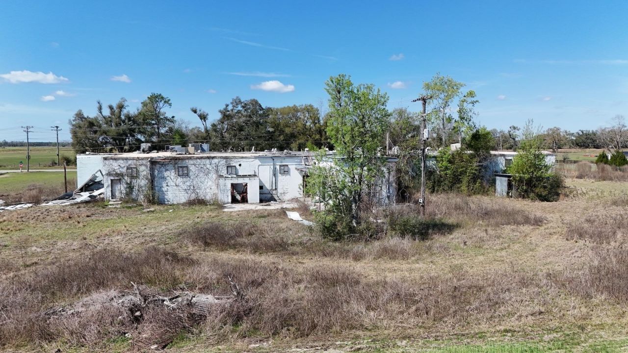 3809 SE Cr 255 , Lee, FL 32059 Photo