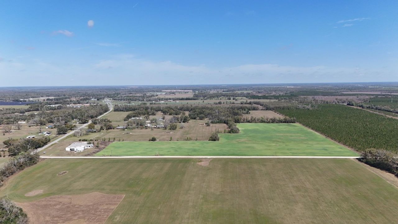 3809 SE Cr 255 , Lee, FL 32059 Photo