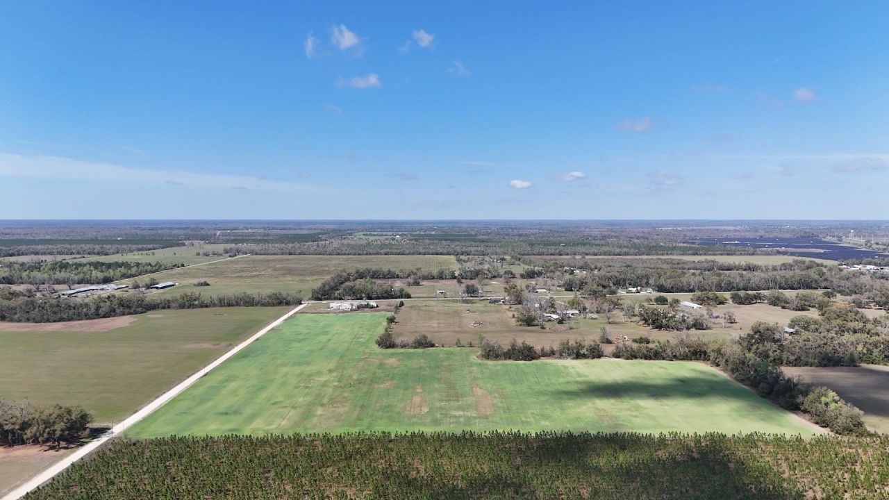 3809 SE Cr 255 , Lee, FL 32059 Photo