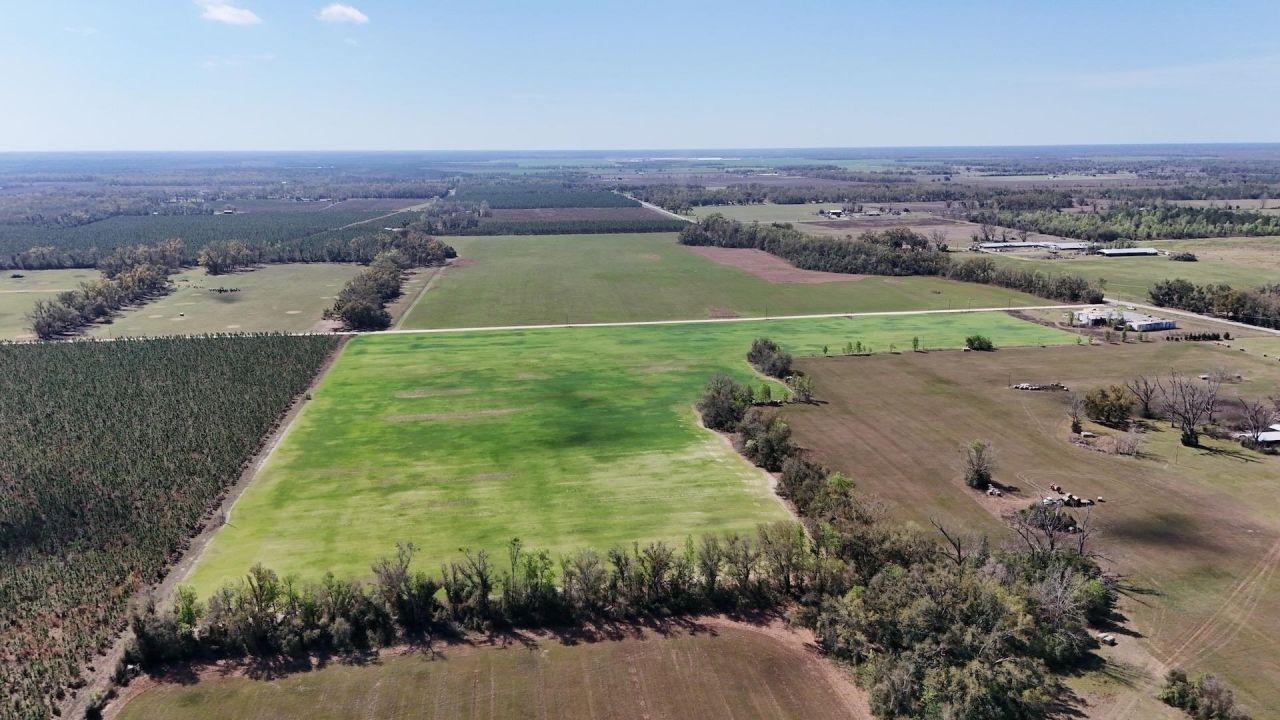 3809 SE Cr 255 , Lee, FL 32059 Photo