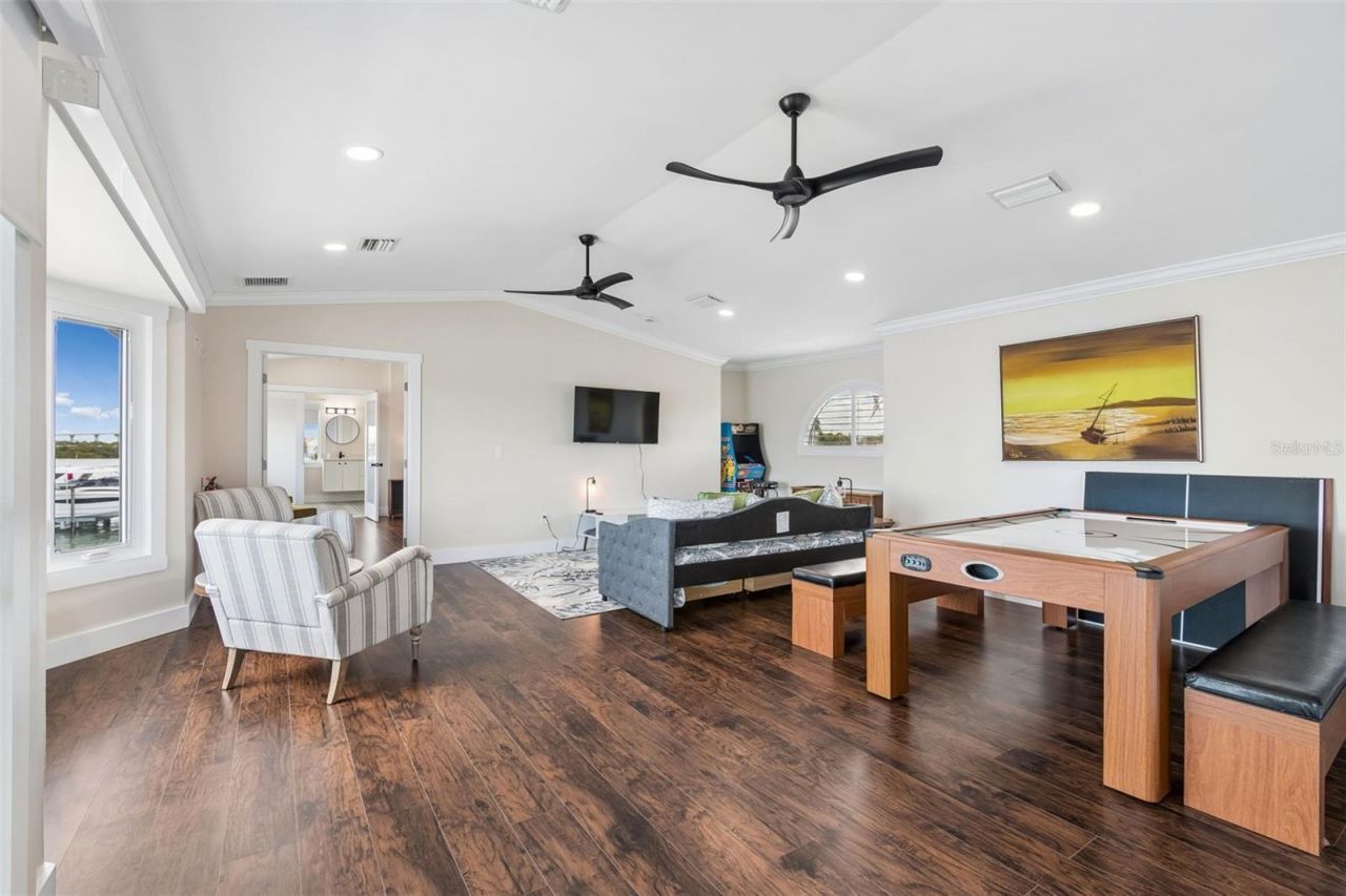 478 Harbor Drive N, Indian Rocks Beach, FL 33785 Photo