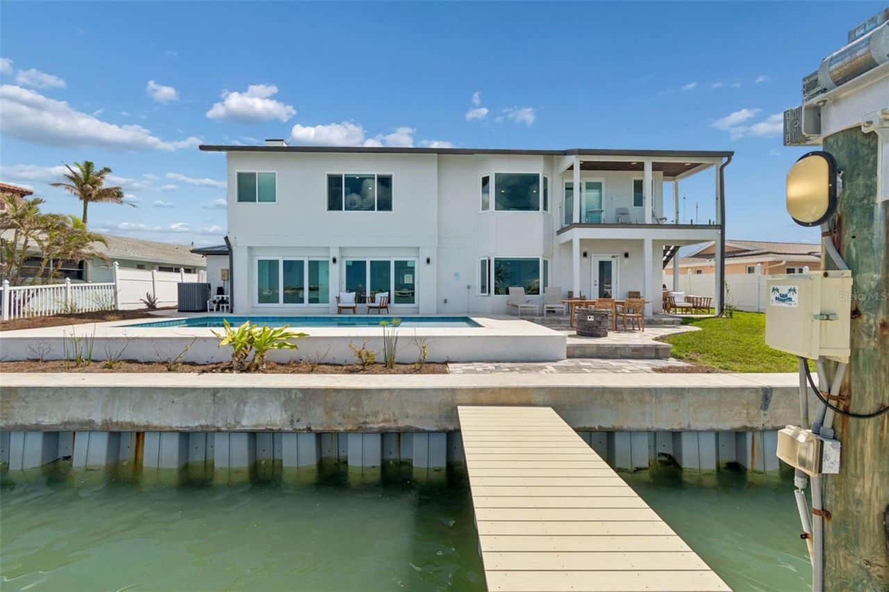 478 Harbor Drive N, Indian Rocks Beach, FL 33785 Photo