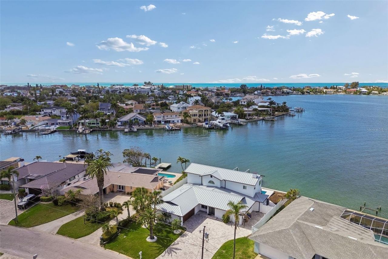 478 Harbor Drive N, Indian Rocks Beach, FL 33785 Photo