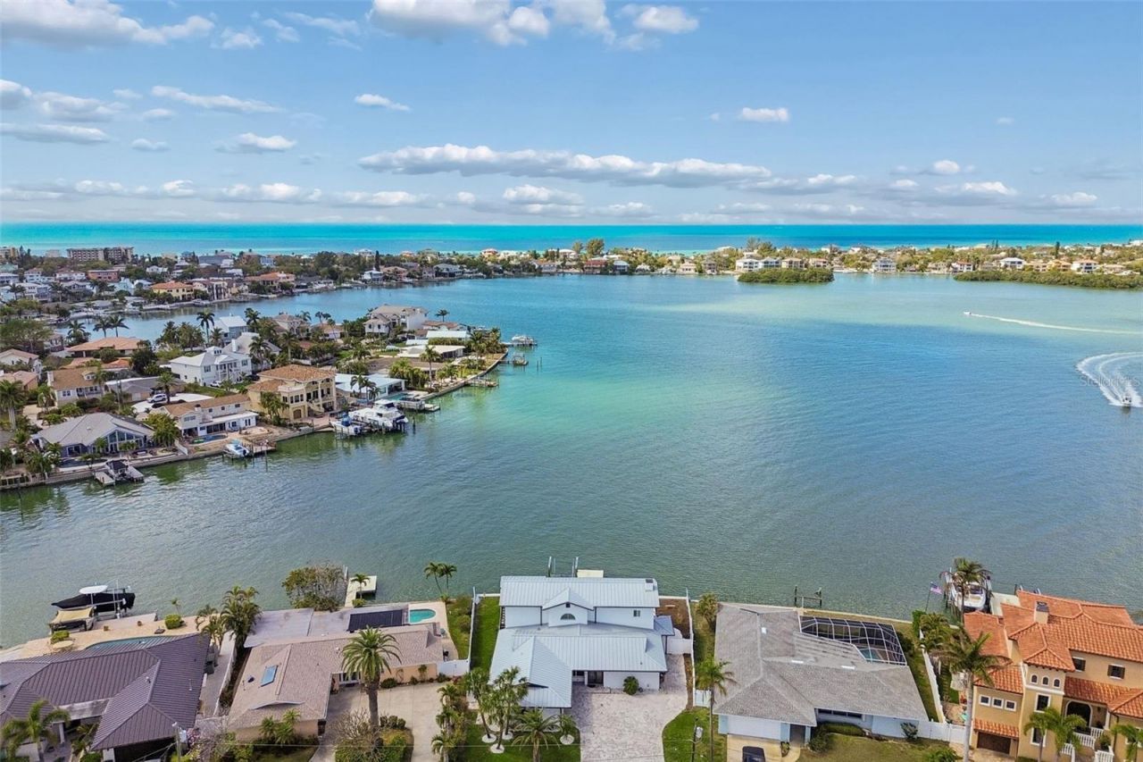 478 Harbor Drive N, Indian Rocks Beach, FL 33785 Photo