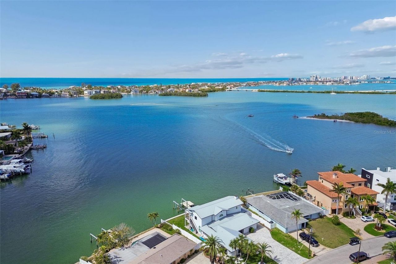 478 Harbor Drive N, Indian Rocks Beach, FL 33785 Photo