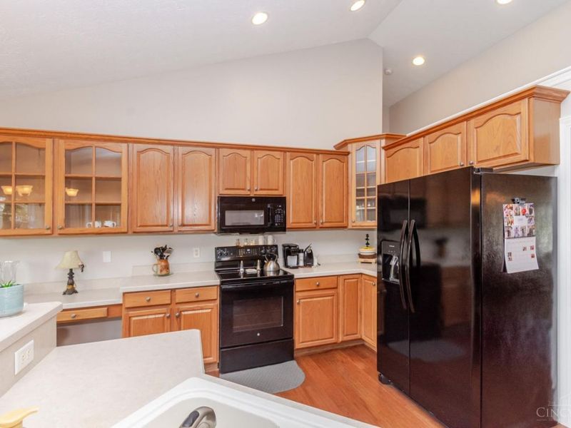 7335 Melinda Drive, Butler Twp, OH 45414 Photo 16