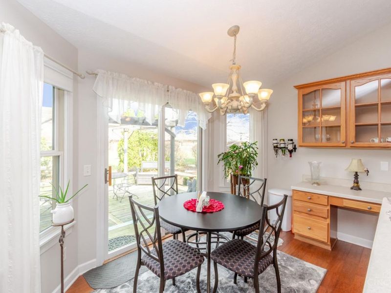 7335 Melinda Drive, Butler Twp, OH 45414 Photo 17