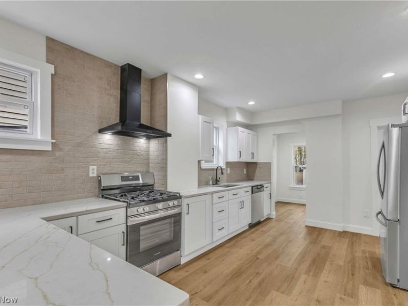 3299 Yorkshire Road , Cleveland Heights, OH 44118 Photo 6