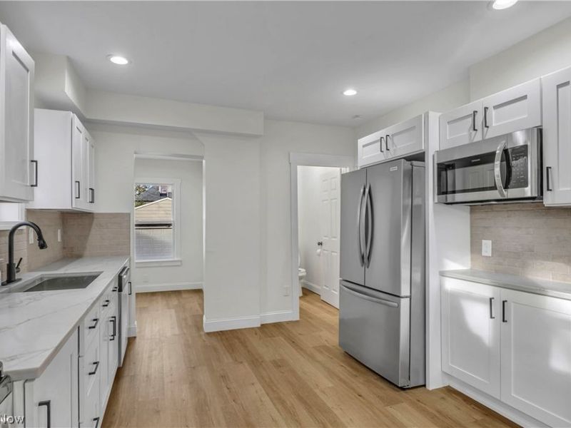 3299 Yorkshire Road , Cleveland Heights, OH 44118 Photo 9