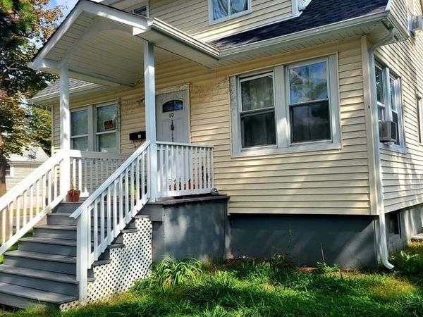 10 Ross Avenue , Bay Shore, NY 11706