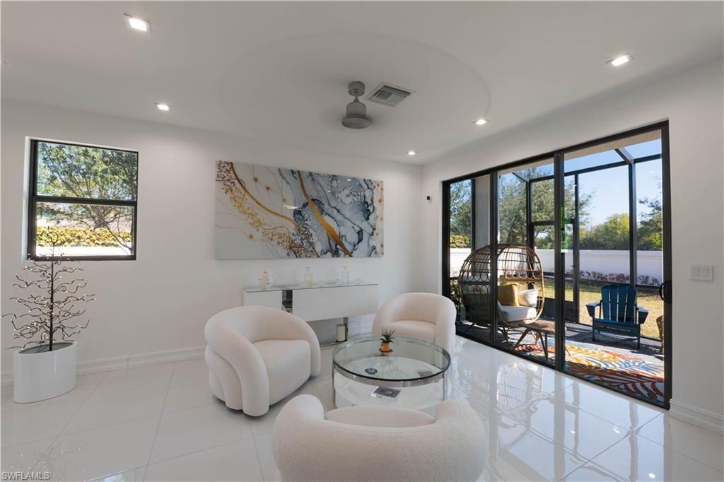 7510 Rockefeller Dr , Naples, FL 34119 Photo