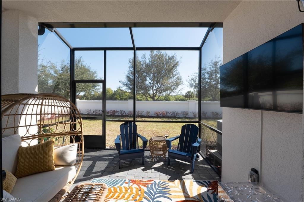 7510 Rockefeller Dr , Naples, FL 34119 Photo