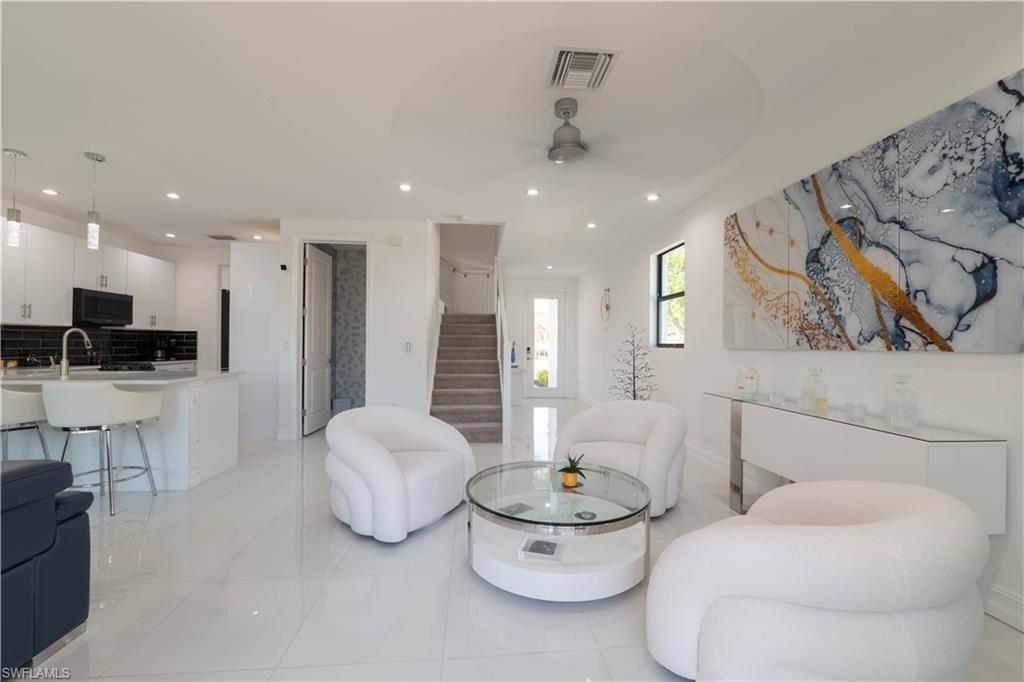 7510 Rockefeller Dr , Naples, FL 34119 Photo