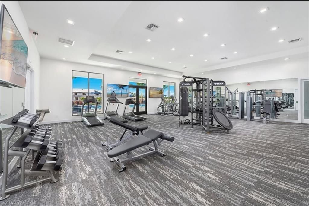 7510 Rockefeller Dr , Naples, FL 34119 Photo