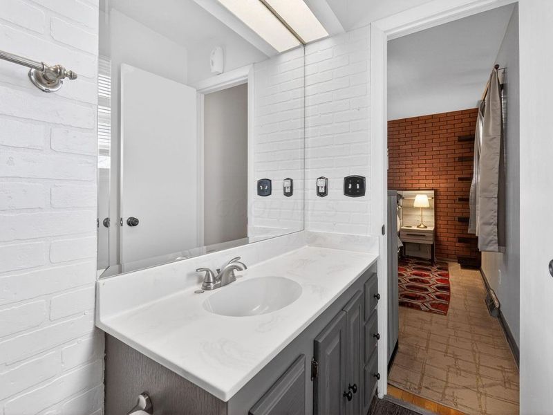 1685 Norma Road, Columbus, OH 43229 Photo 24