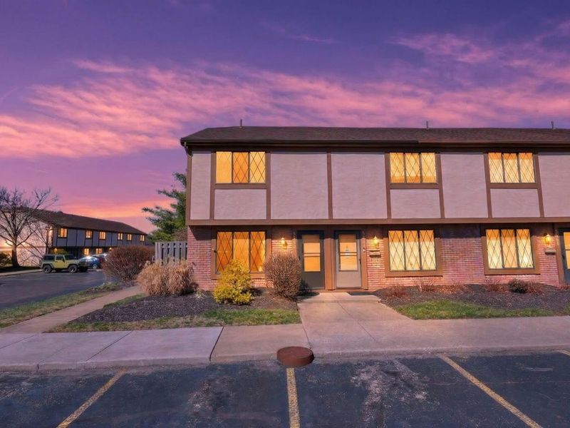 5562 Cartwright Lane, Unit 13, Columbus, OH 43231 Photo 1