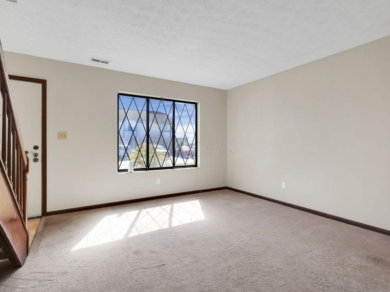 5562 Cartwright Lane, Unit 13, Columbus, OH 43231 Photo 12