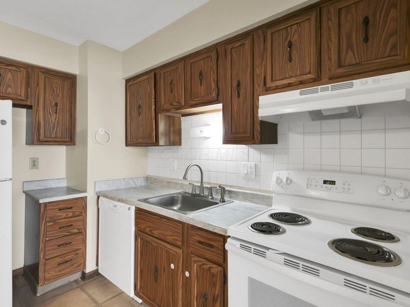 5562 Cartwright Lane, Unit 13, Columbus, OH 43231 Photo 20