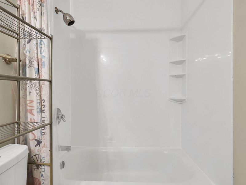 5562 Cartwright Lane, Unit 13, Columbus, OH 43231 Photo 34