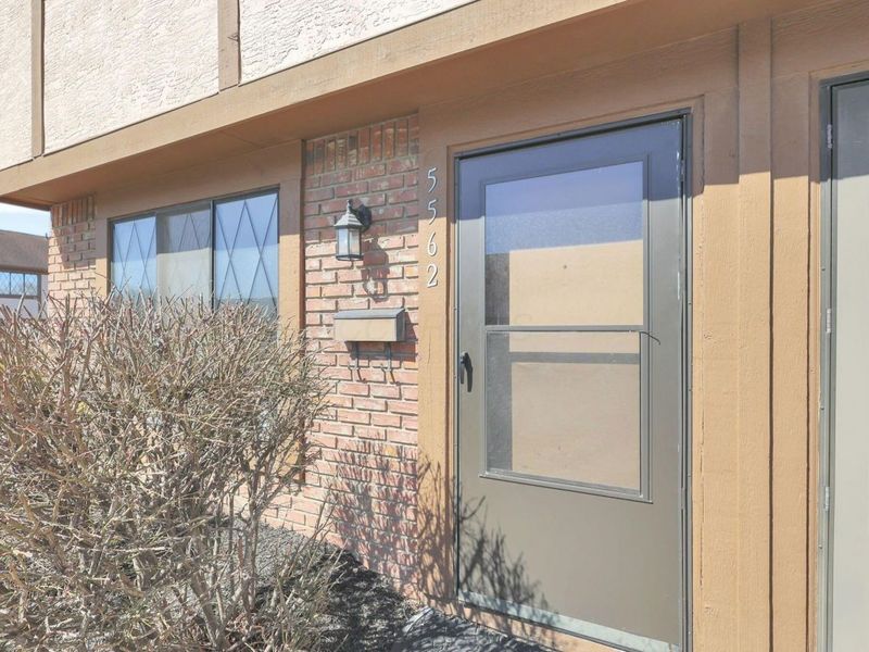 5562 Cartwright Lane, Unit 13, Columbus, OH 43231 Photo 9