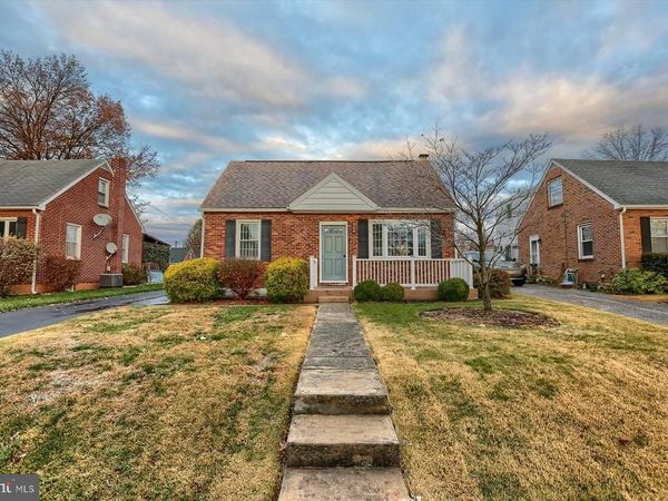317 GREYSTONE ROAD, YORK, PA 17402