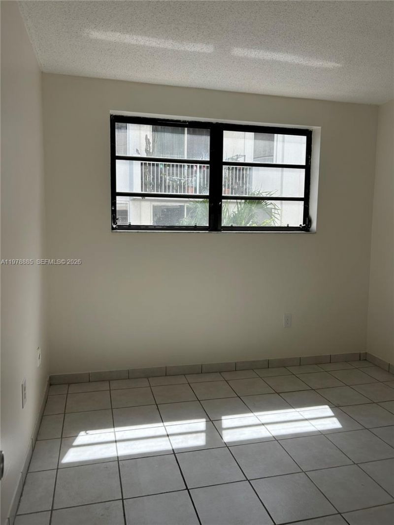 1673 Bay Rd , Unit 306, Miami Beach, FL 33139 Photo