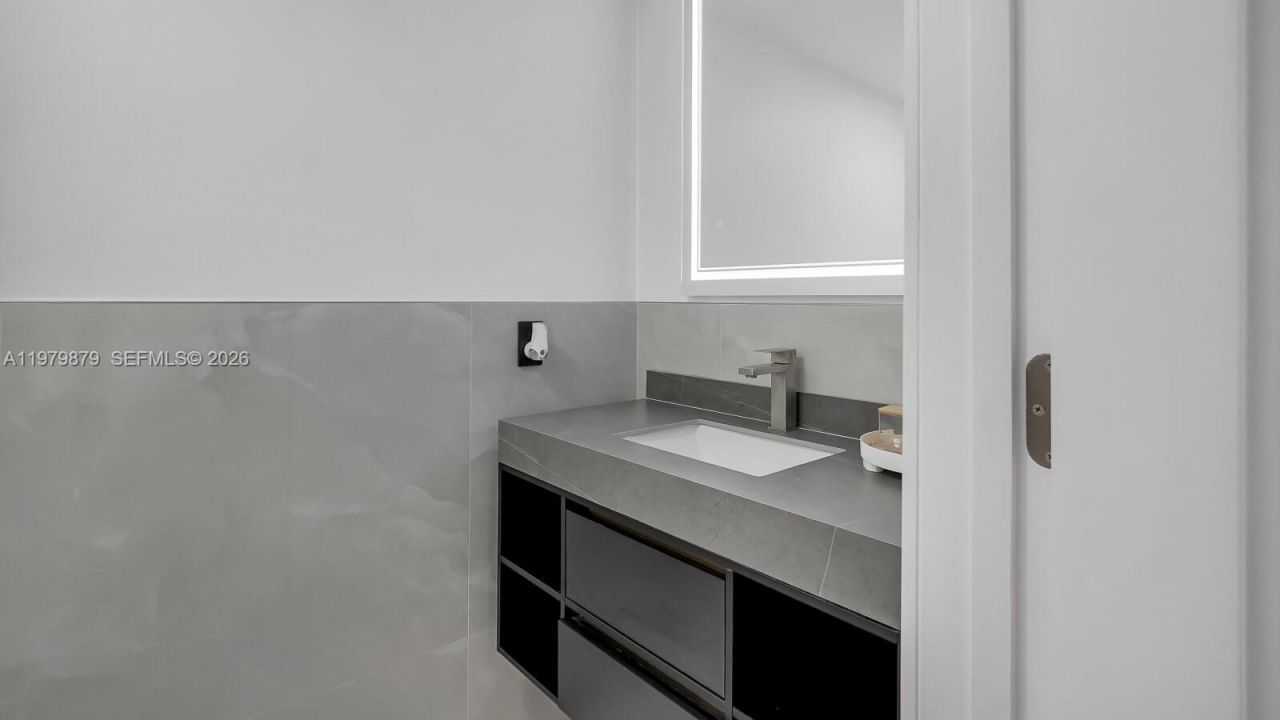 3251 Inverrary Blvd W, Lauderhill, FL 33319 Photo