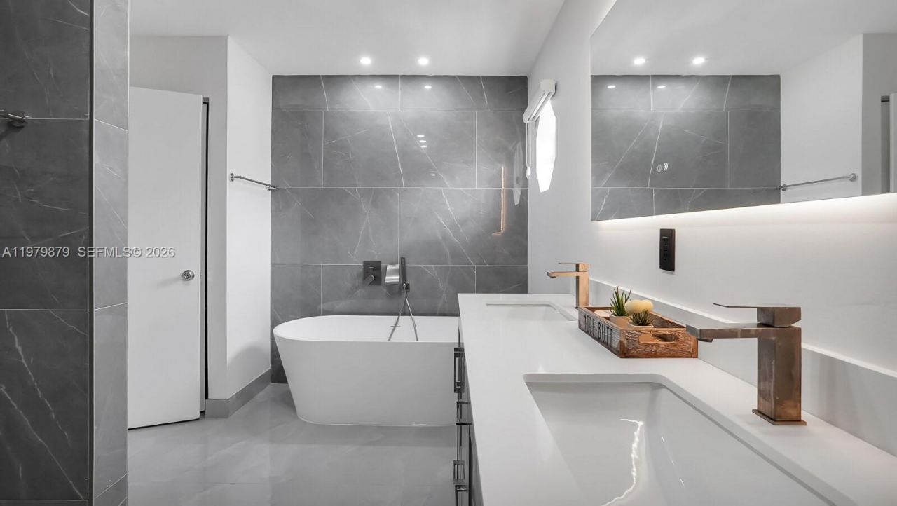 3251 Inverrary Blvd W, Lauderhill, FL 33319 Photo