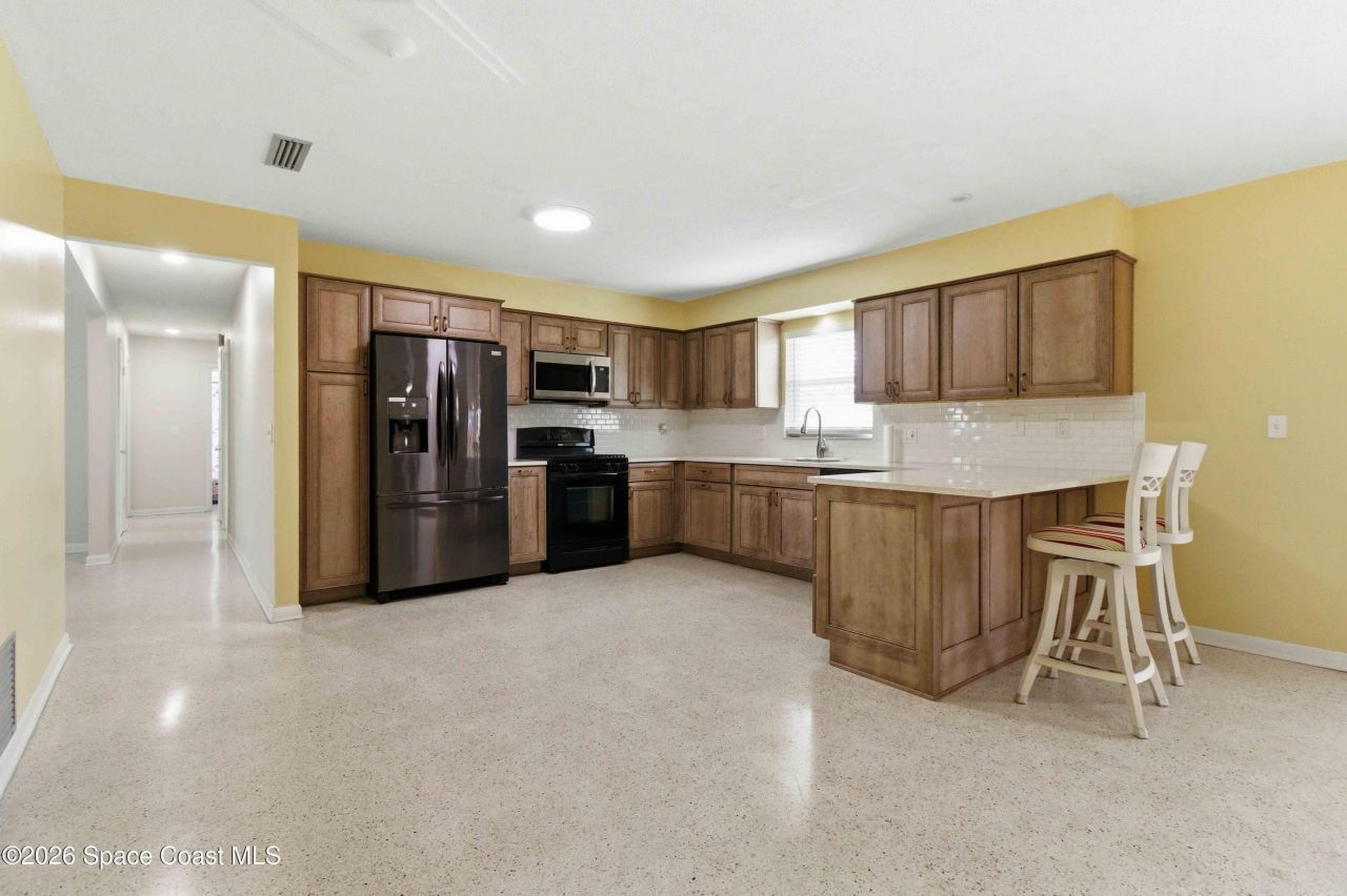 285 Hickory Avenue, Merritt Island, FL 32953 Photo