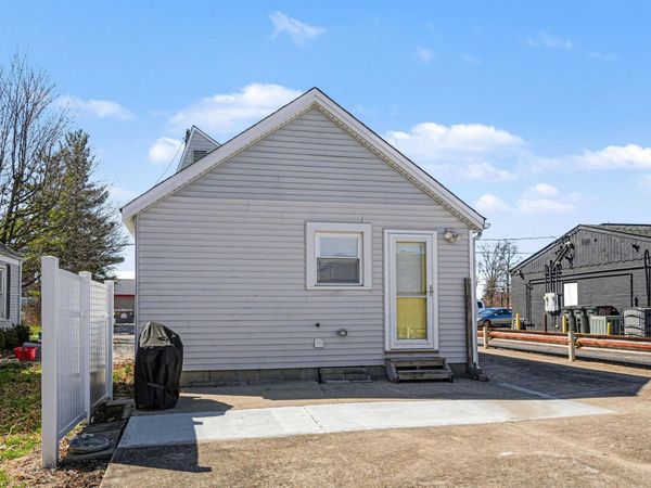 11 May Street, Elsmere, KY 41018