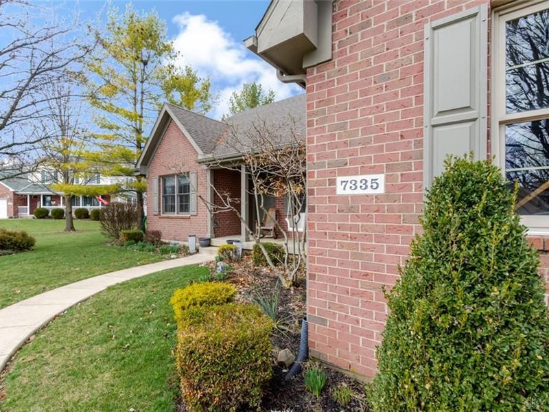 7335 Melinda Drive, Butler Township, OH 45414 Photo 10