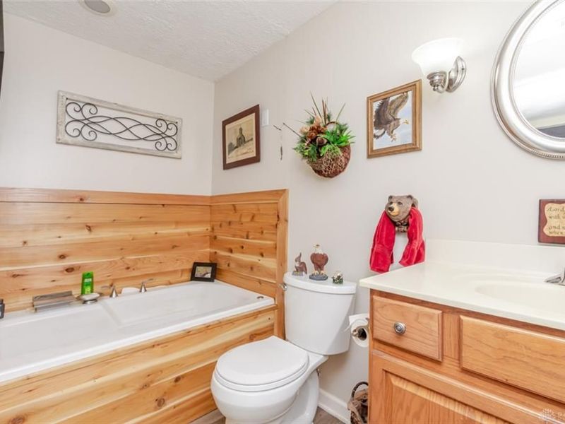 7335 Melinda Drive, Butler Township, OH 45414 Photo 34