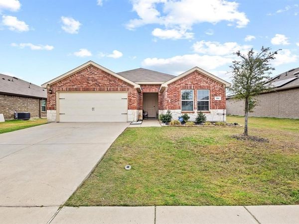 734 Meadow Creek Lane, Josephine, TX 75189