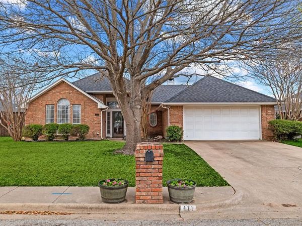 111 Driftwood Lane , Waxahachie, TX 75165